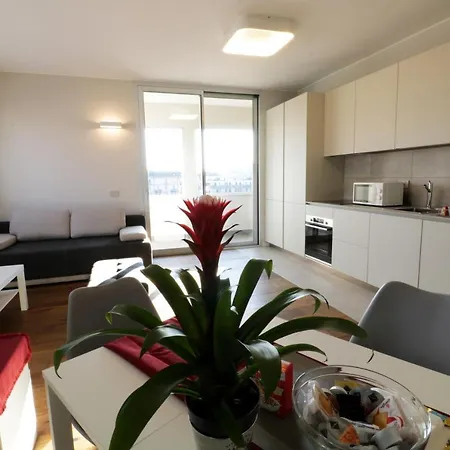 Isola Aparthotel