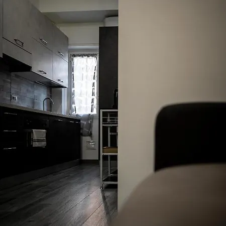 L'arche Lodovico Il Moro - House On The Navigli River * ميلان