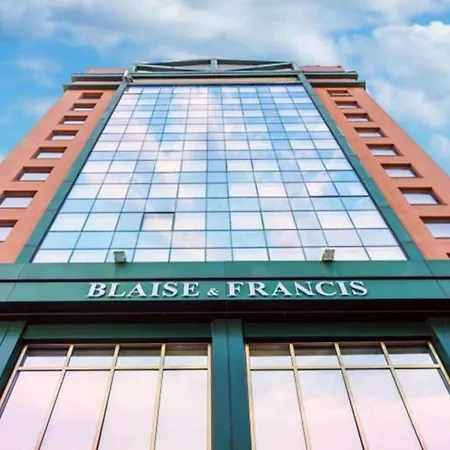 Ξενοδοχείο Blaise & Francis 4*