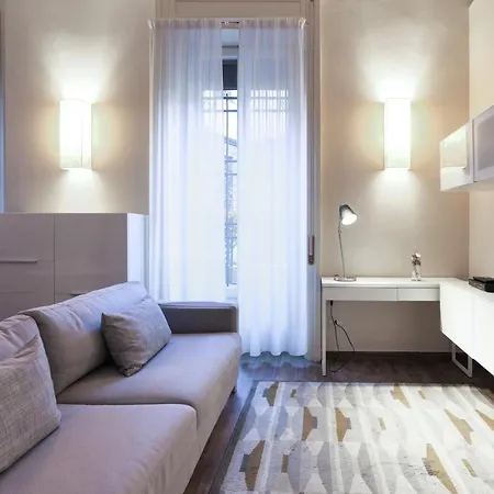 Contempora - Porta Romana - Traviata Apartment *