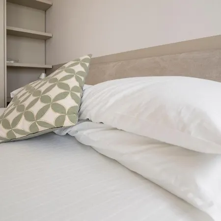 Contempora - Elvezia 8 - E52 Apartment Milan