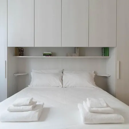 Appartement Papiniano 18 *