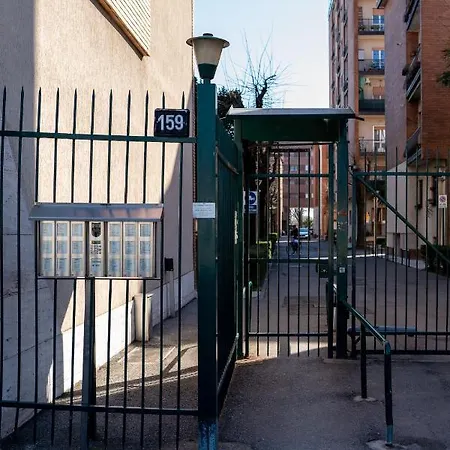 L'arche Lodovico Il Moro - House On The Navigli River ميلان