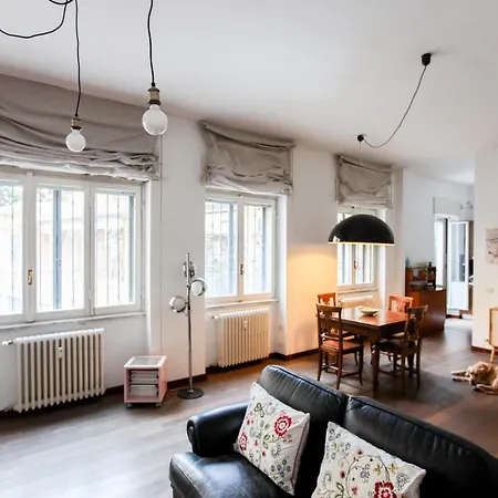 Lovely - Beautiful Loft With Terrace In Porta Romana Apartman Milánó
