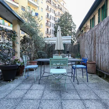 Lovely - Beautiful Loft With Terrace In Porta Romana Milánó