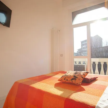 Lambrate Elegant Bright *