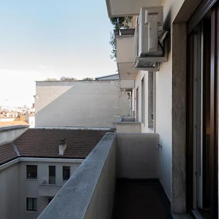 Via Torino 1 Milán
