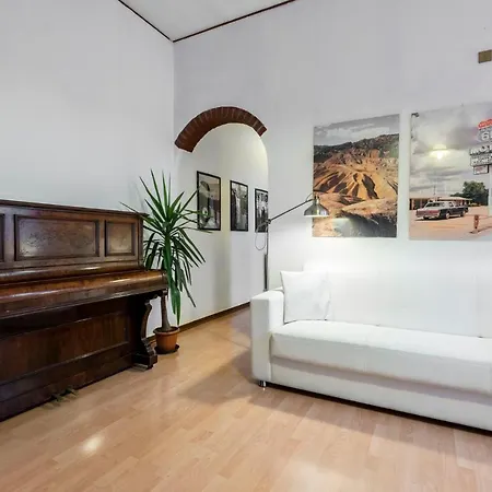 Happy & Beautiful Flat In