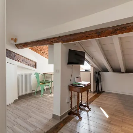 Apartman Lovely - Duomo - Amedei Milánó