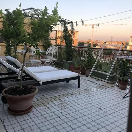 Casa Mia Stanza In Condiviso 호텔