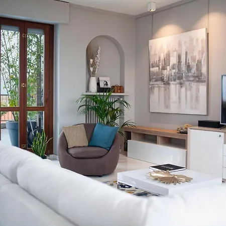 Stelvio Rooftop - Penthouse Skyline With Terrace And Jacuzzi Appartement Milaan