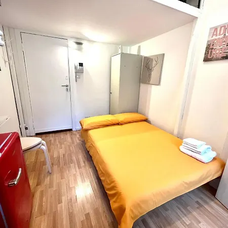 Orvieto10 Holiday home Milan