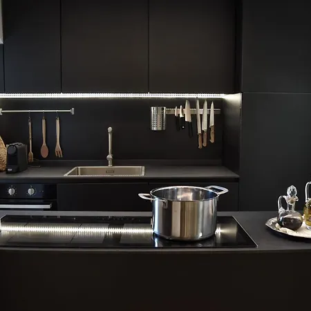 Luxury Attic With Jacuzzi In Navigli