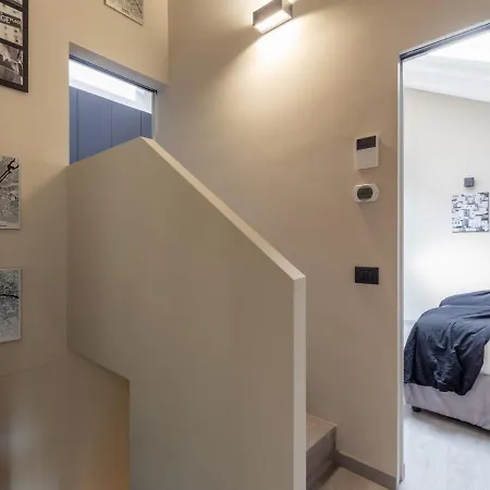 The Rent - Spacious In Paolo Sarpi *