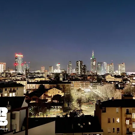 Stelvio Rooftop - Penthouse Skyline With Terrace And Jacuzzi Daire