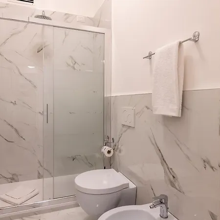 Royal - Centro Cadorna Apartament Mediolan