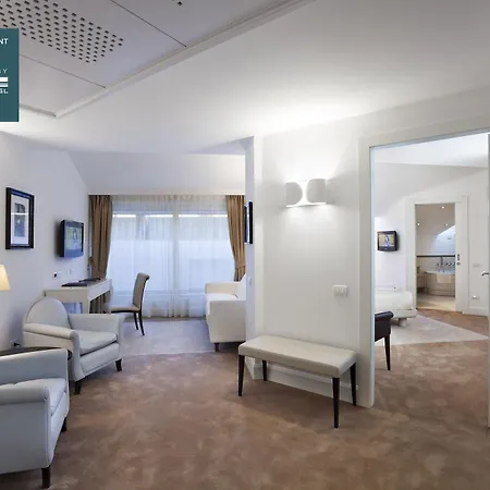 Hotel Maison | Esperienze Milano