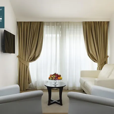מלון Maison | Esperienze
