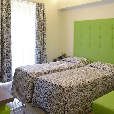 赛姆皮昂酒店 3*