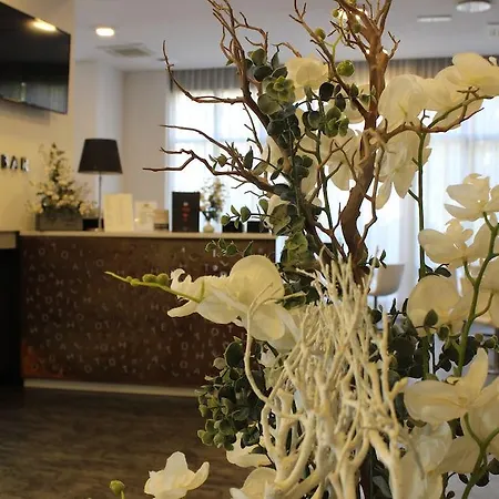 Ih Lorenteggio Hotel Milan