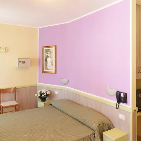 Arco Romana Hotel 3*