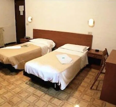 Mercurio Hotel 2*
