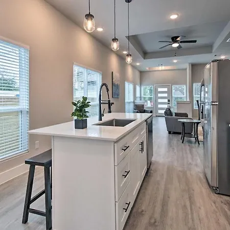 Genius Downtown Hotel 3*