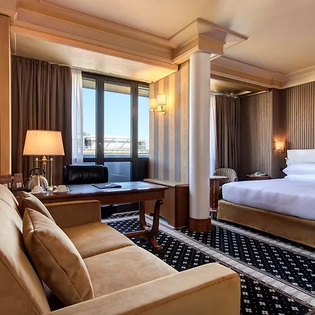 Capitol Hotel 4*