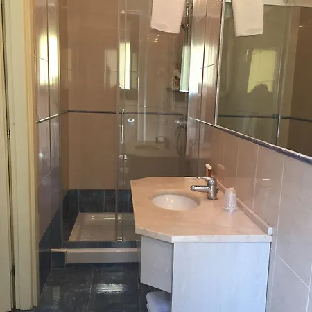 Garda 3* Milano
