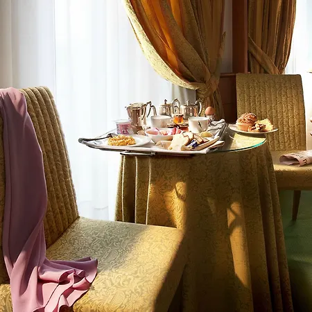 Cavour Hotel Milan