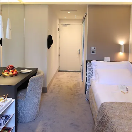Hotel Berna Milão