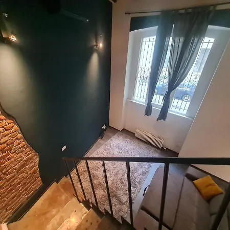 Apartamento Isola - Ugo Bassi Charme Loft
