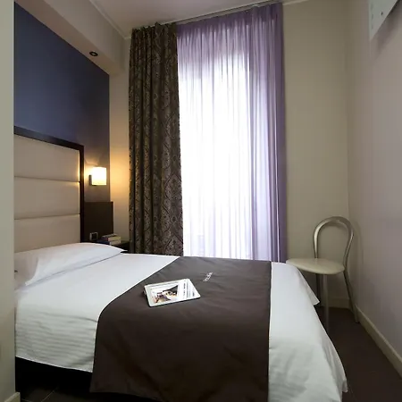 Hotel Five 3*