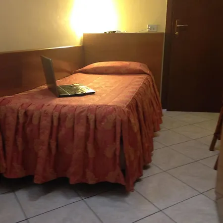 Hotel La Caravella 2*