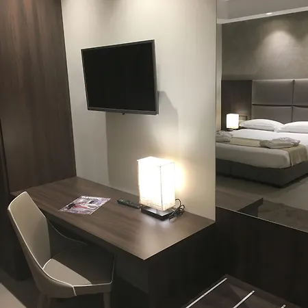 米兰欢迎您酒店 酒店 3*