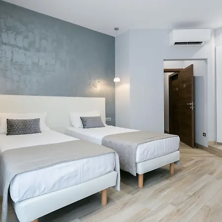 Aparthotel Durini 2*