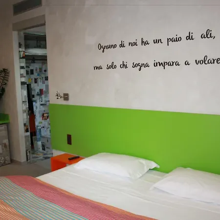 38 Hotel 3*