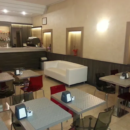 Otel Garden 2*