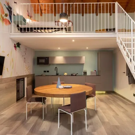 Mav - Design In Porta Romana Lejlighed *