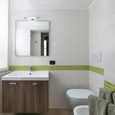 Charming 5 Vie Apt. Center 아파트