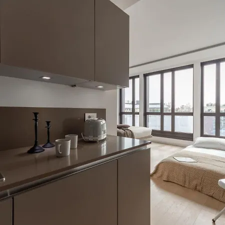 The Best Rent - Studio Close To Duomo Милан