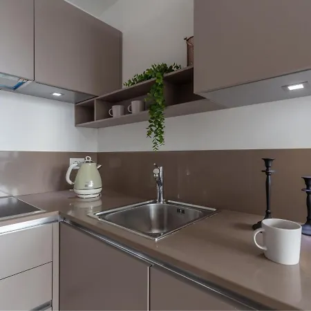 The Best Rent - Studio Close To Duomo Апартаменты
