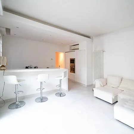 Hbhall Navigli 6b 밀라노
