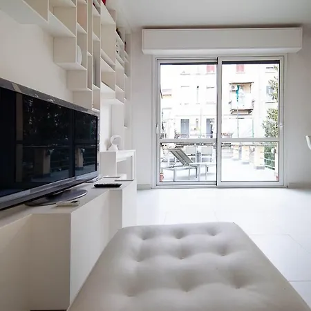 Hbhall Navigli 6b * 밀라노
