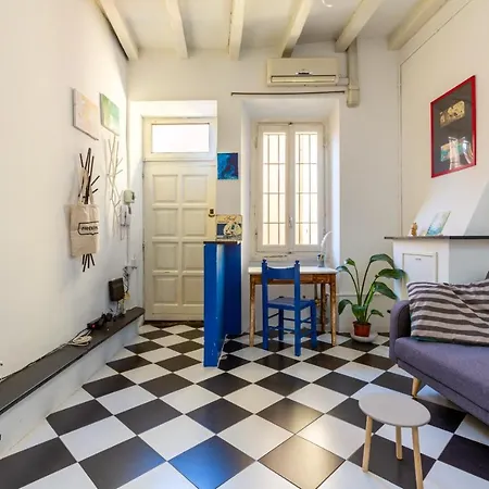 Porta Ticinese Colorful Apartment! Apartament Mediolan