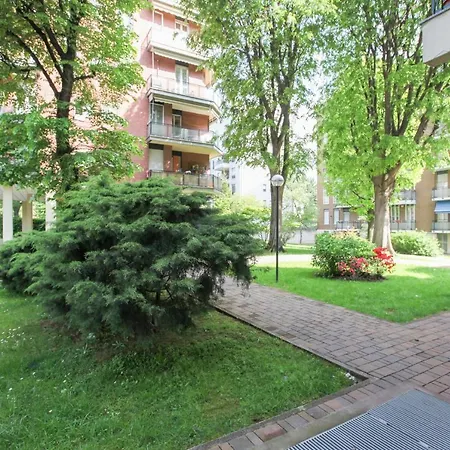 New Fashion District, 3 Bdrs - 30 Minutes From Linate With New Subway מילאנו
