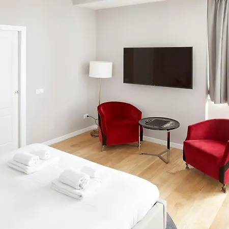 Prestige Boutique -piazza Duomo