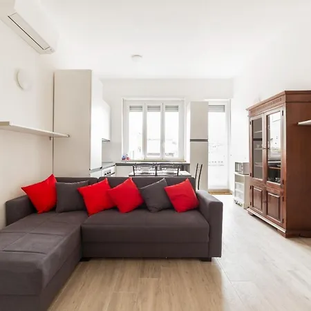 Apartman Sant'ambrogio Bright With Terrace *