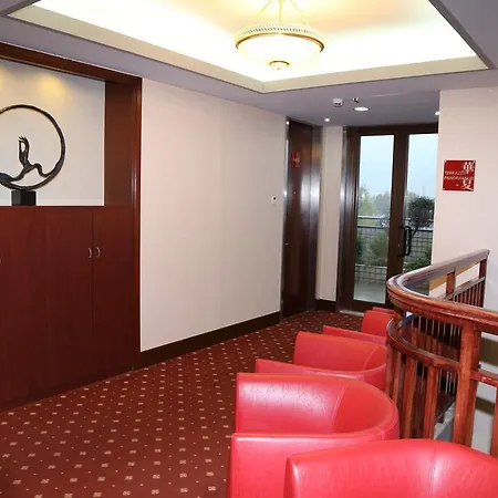 Hotel Huaxia 4*