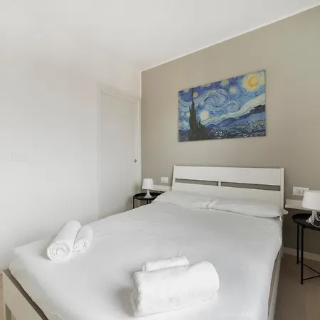 Апартаменты Brand New Apts Lima M1